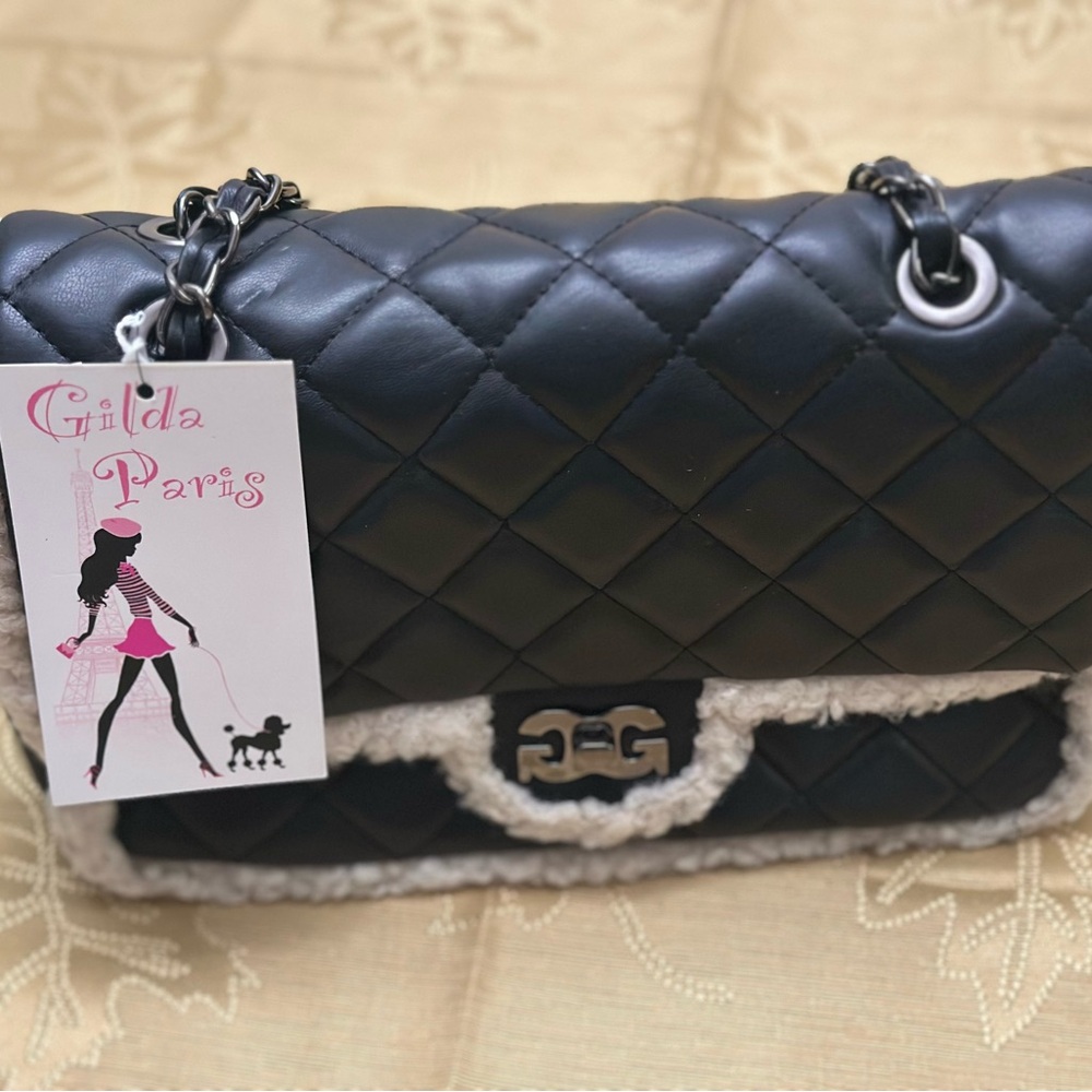 Gilda Paris Black Quilted Shoulder Bag